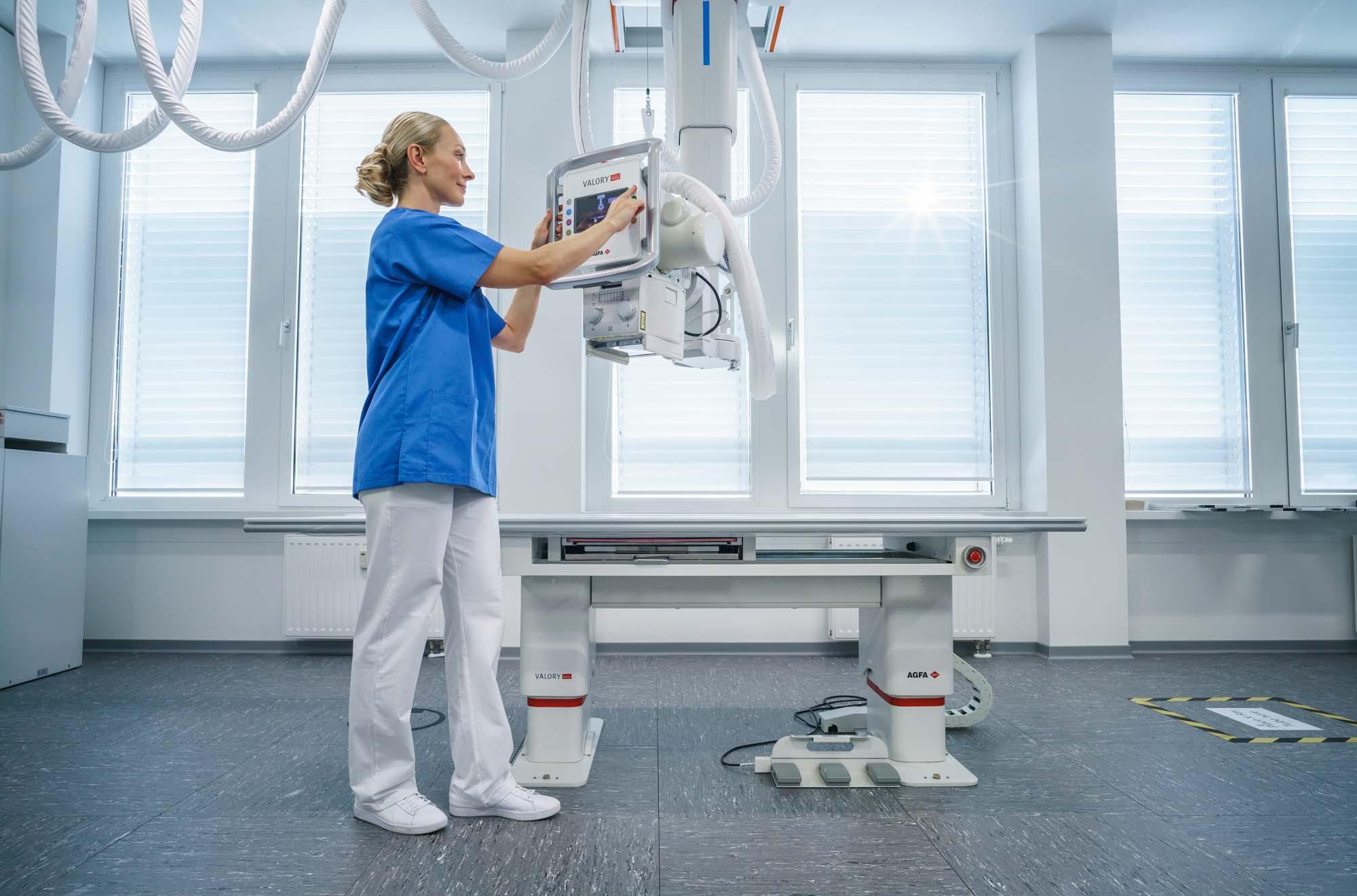 Brandle and Agfa Services: Branding, graphic design, digital marketing