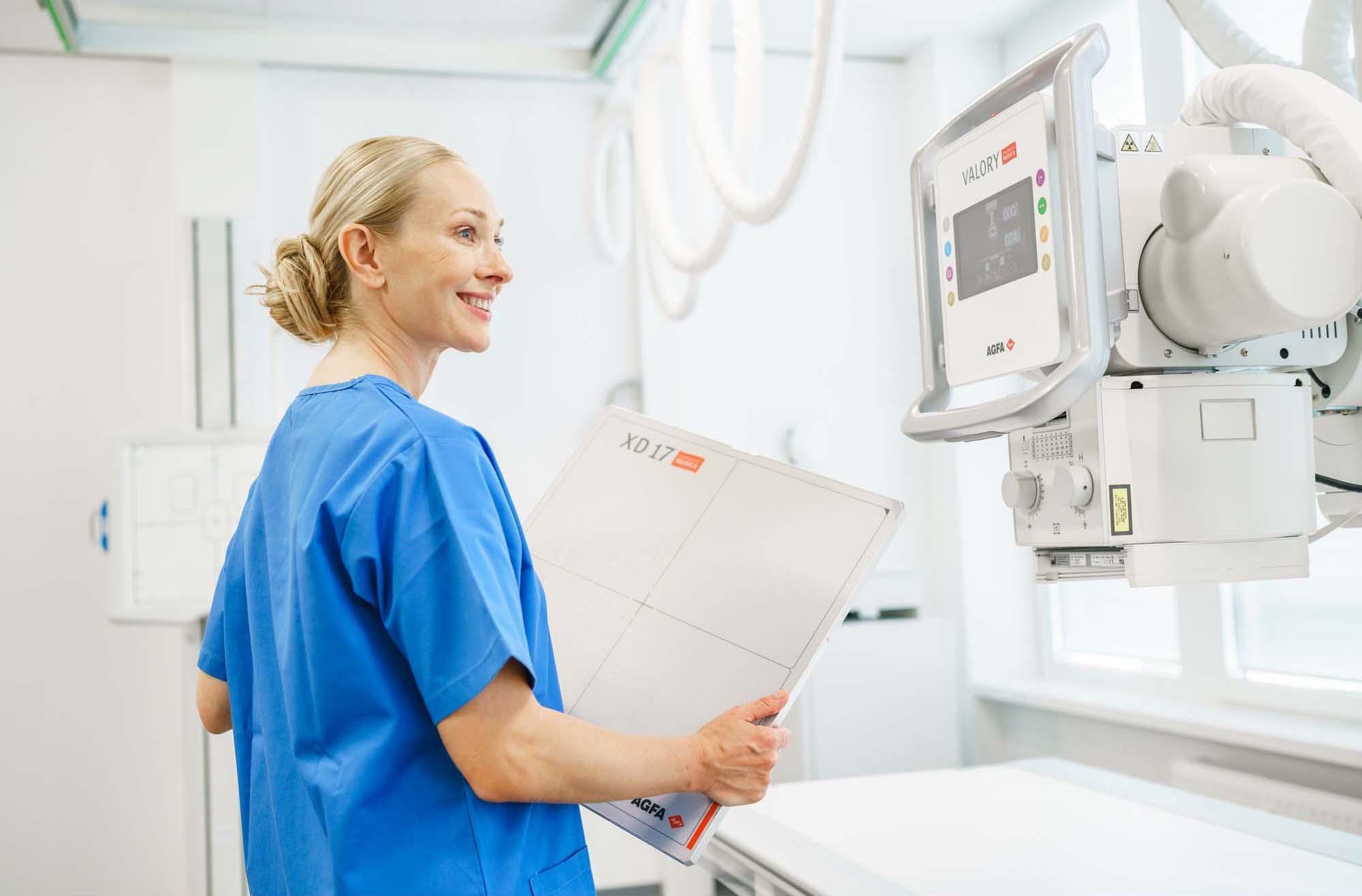 Brandle and Agfa Services: Branding, graphic design, digital marketing