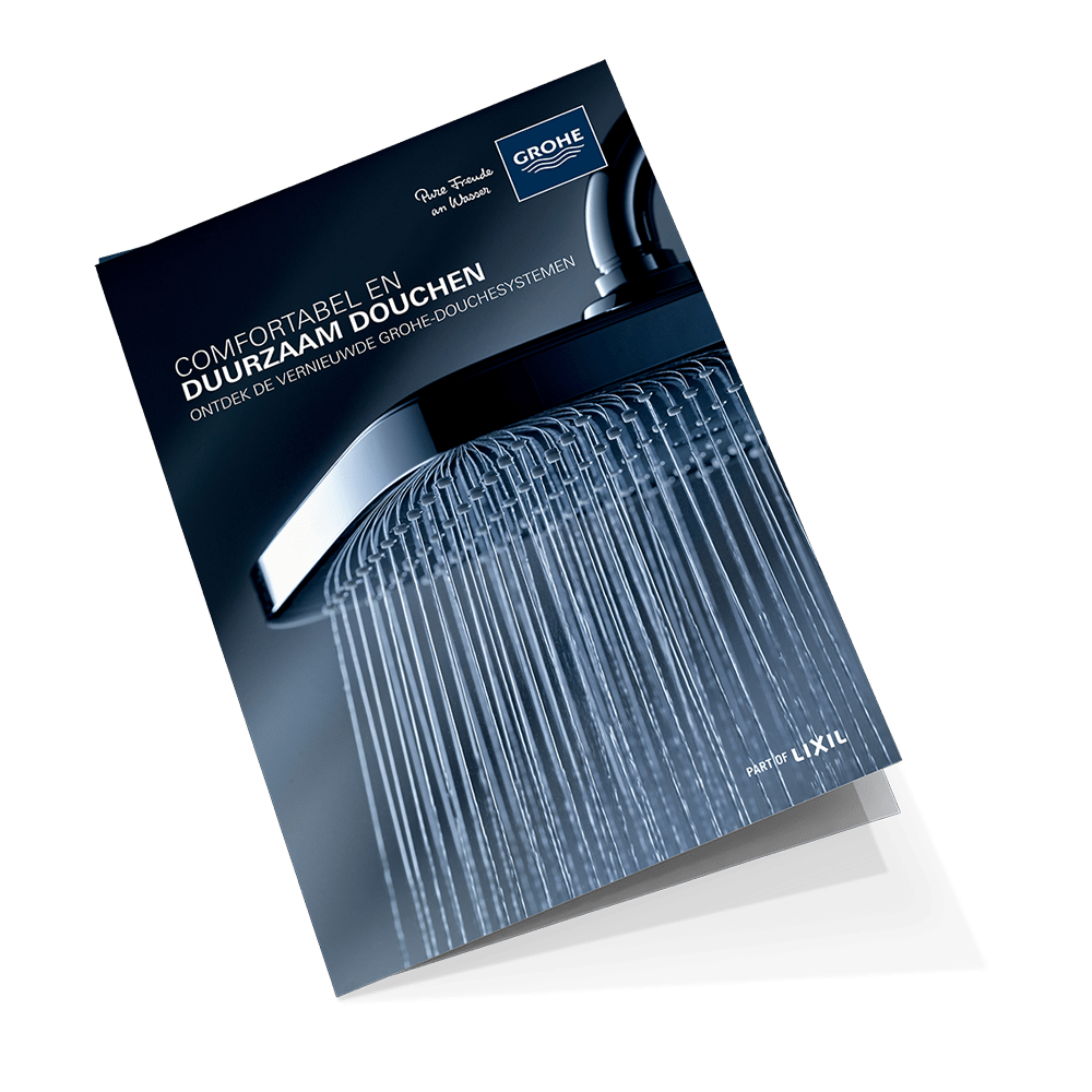 GROHE douchebrochure met close-up van een regendouche en stromend water, gericht op comfort en duurzaamheid.